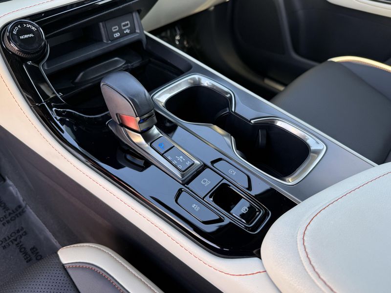 2024 Lexus NX 250Image 26