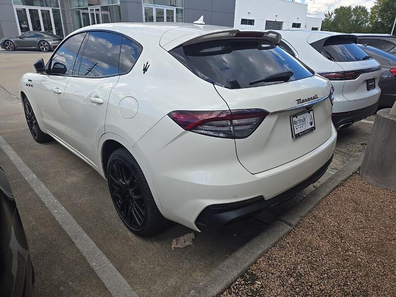 2022 Maserati Levante Modena photo 4