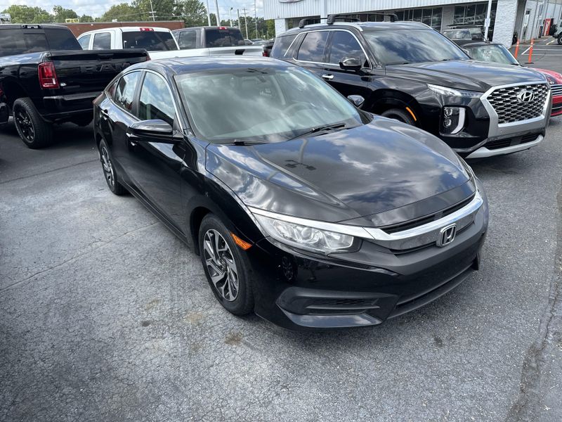 Used 2017 Honda Civic EXImage 3