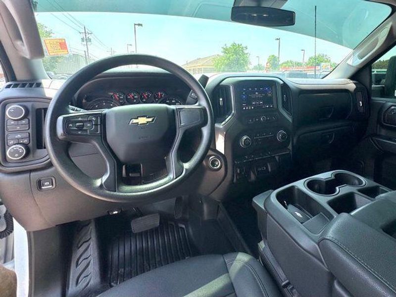 Used 2025 Chevrolet Silverado 3500HD Image 14
