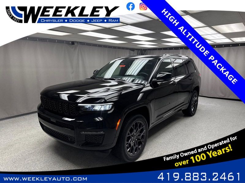 2025 Jeep Grand Cherokee L Summit Reserve 4x4Image 1