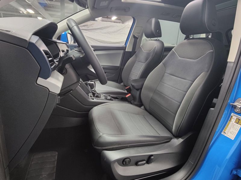 Used 2023 Volkswagen Taos SE AWD w/SunroofImage 14