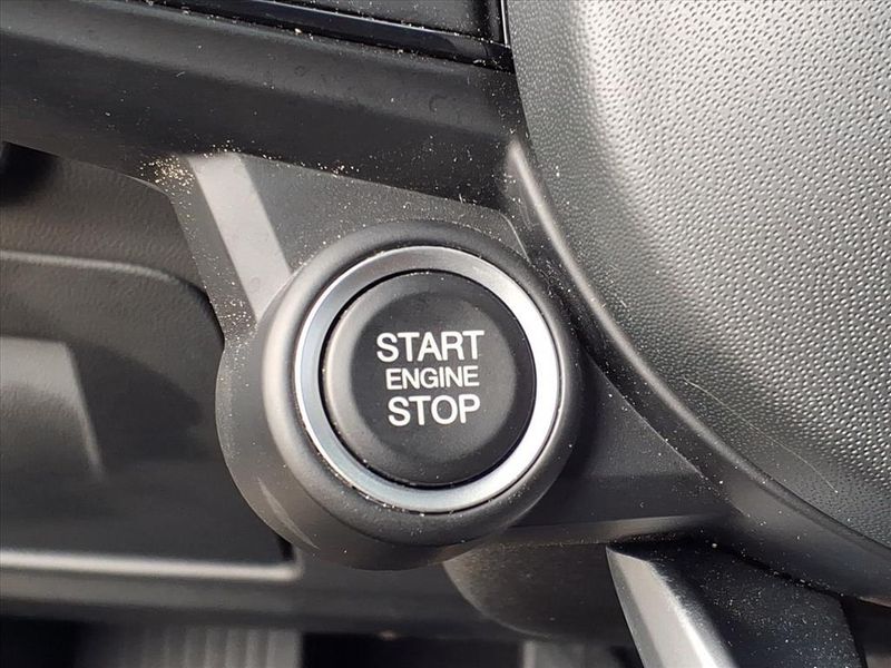 Used 2023 Alfa Romeo Stelvio SprintImage 6