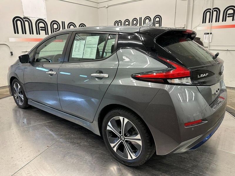 2020 Nissan Leaf SVImage 13