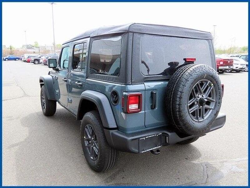 2025 Jeep Wrangler Sport SImage 5