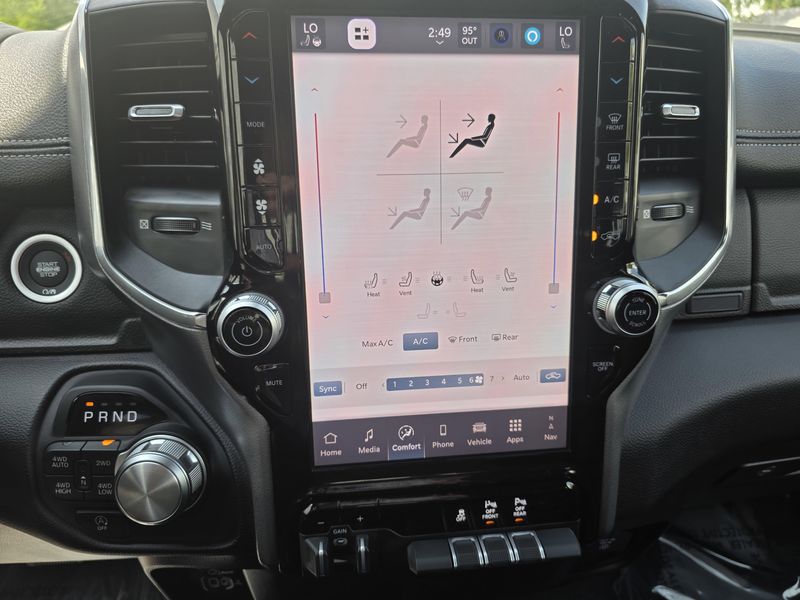 New 2025 RAM 1500 LaramieImage 26