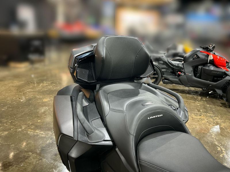 New 2026 Can-Am SPYDER RT LIMITED (SE6) Image 23