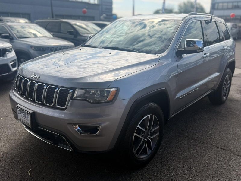 2021 Jeep Grand Cherokee Limited photo 2