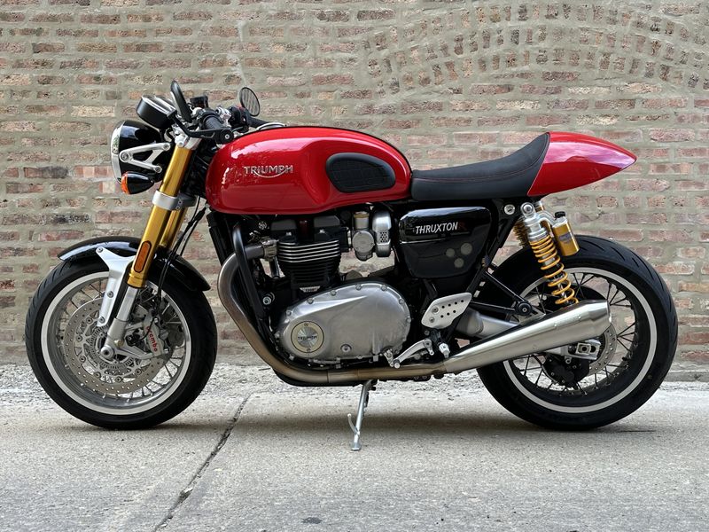 2016 Triumph Thruxton 1200 R  Image 2