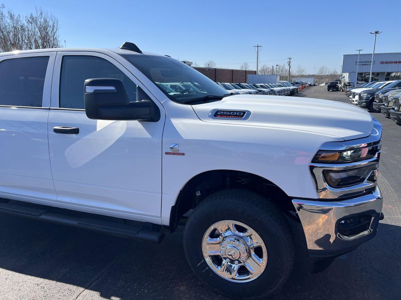 New 2026 RAM 2500 Tradesman Crew Cab 4x4 6