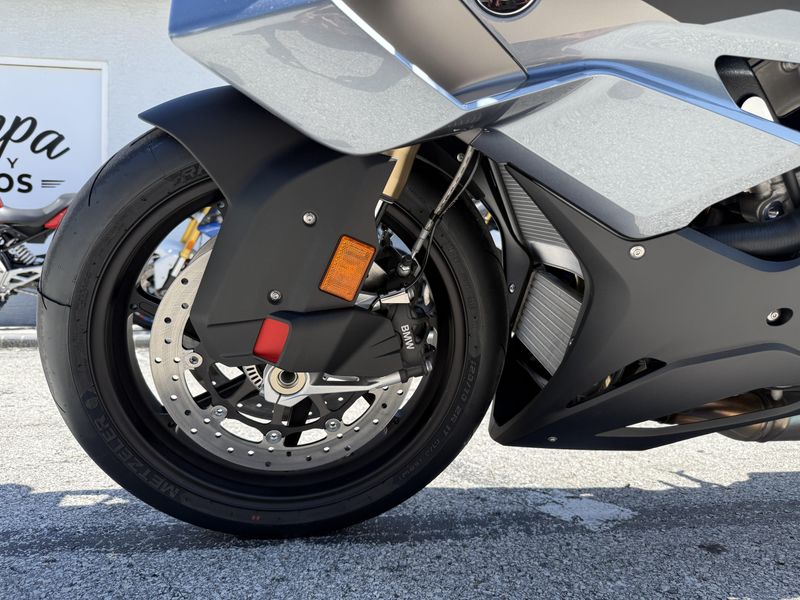 New 2025 BMW S 1000 RR 