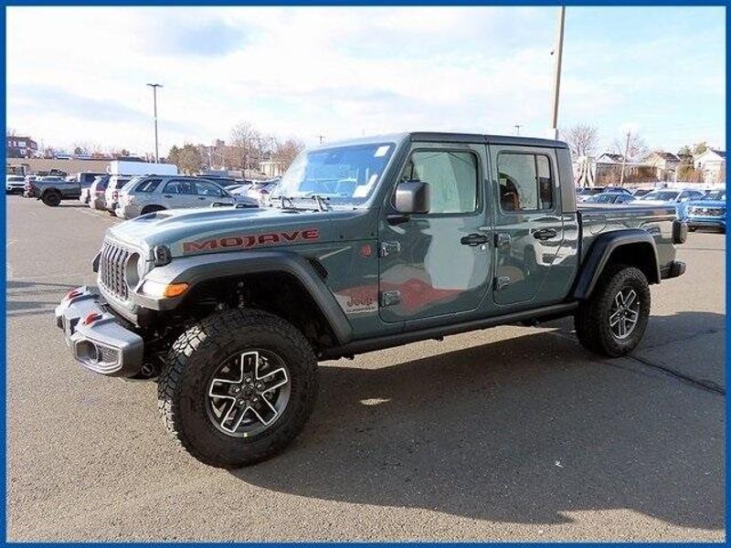 2025 Jeep Gladiator MojaveImage 1