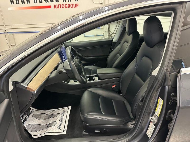 2018 Tesla Model 3 Long RangeImage 20