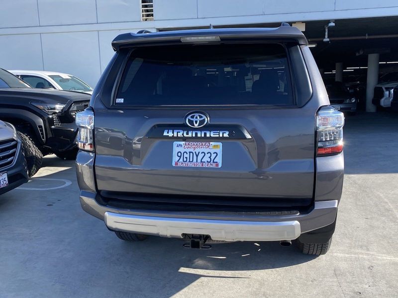 2023 Toyota 4Runner TRD Off-Road PremiumImage 5