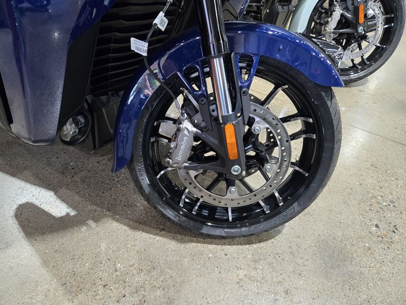 New 2025 Indian Motorcycle PURSUIT DARK HORSE 112  RA 49ST BLACK METALLIC VIVID CRYSTAL W SPRINGFIELD BLUE Image 26