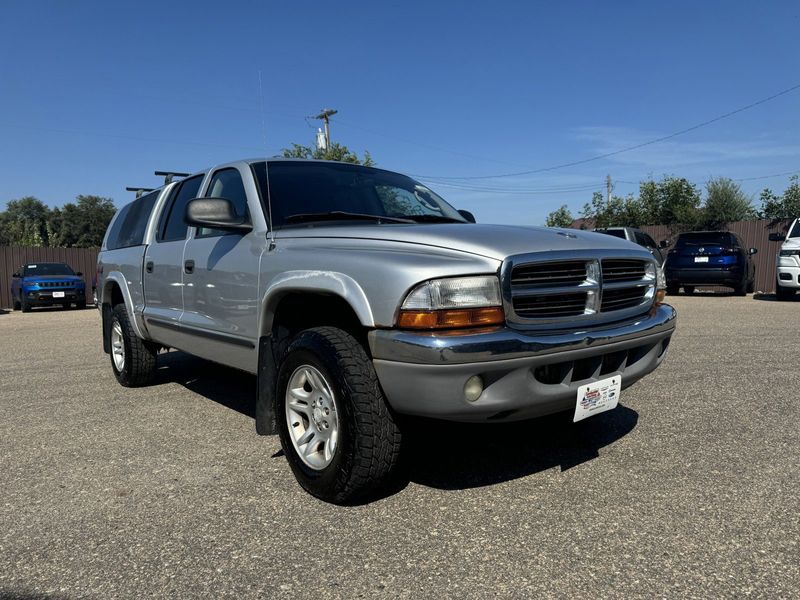 2004 Dodge Dakota SLTImage 2