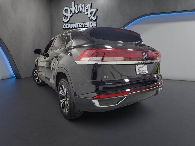 Used 2026 Volkswagen Atlas Cross Sport SE 4-Motion AWDImage 10