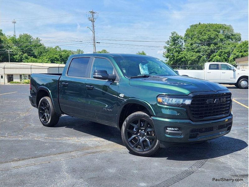 New 2026 RAM 1500 Laramie Crew Cab 4x4 5'7' Box
