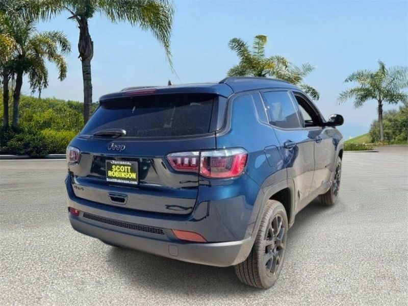 New 2026 Jeep Compass Latitude Altitude 4x4