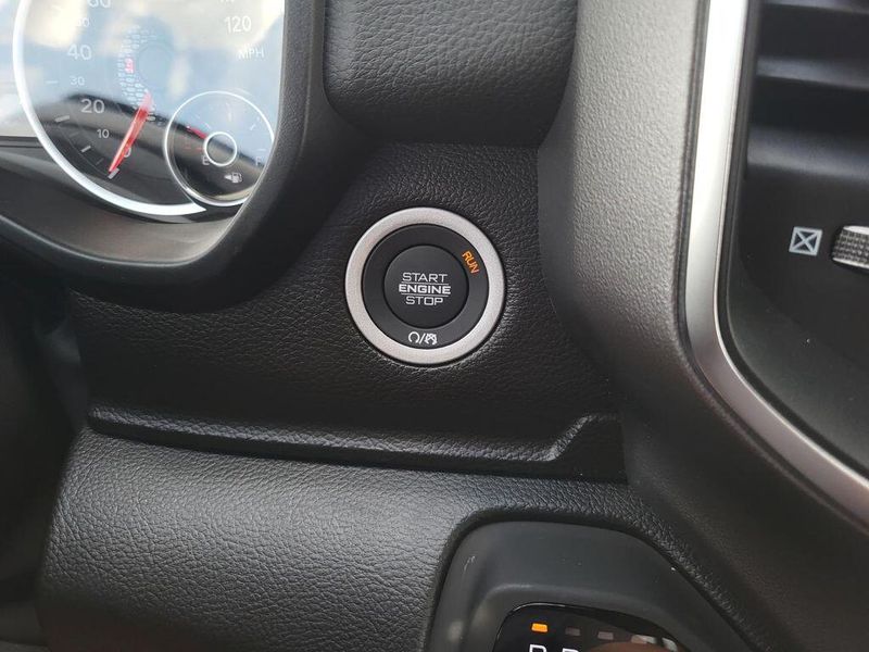 2025 RAM 1500 Lone Star Crew Cab 4x4 5