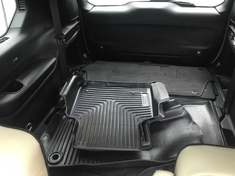 Used 2025 Jeep Grand Cherokee L LimitedImage 10