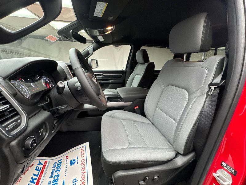 2025 RAM 1500 Big Horn Crew Cab 4x4 5