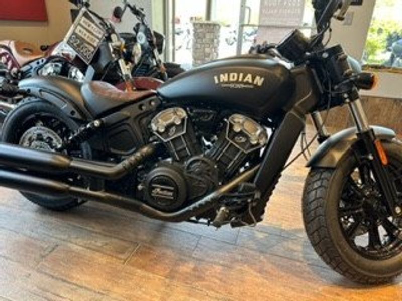 2024 Indian Motorcycle Scout BobberImage 1