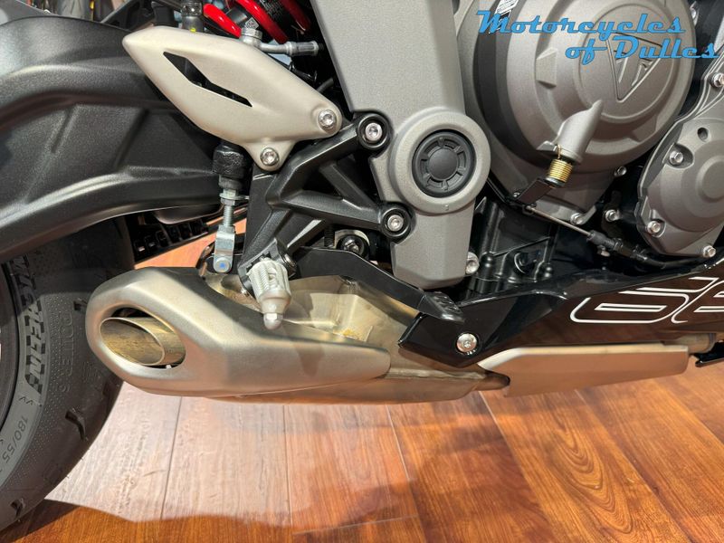 2025 Triumph Daytona 660 Image 14