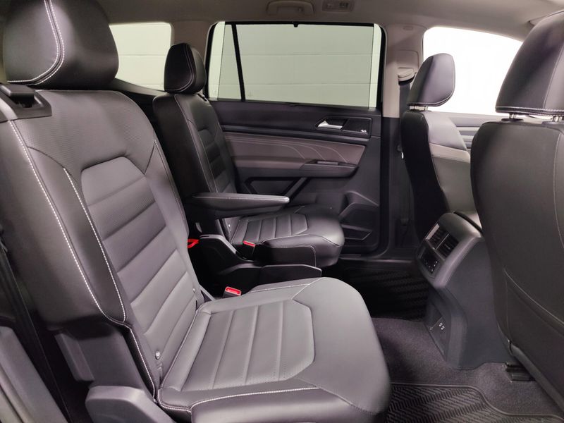 Used 2023 Volkswagen Atlas V6 AWD SEL Premium R-Line w/SunroofImage 19