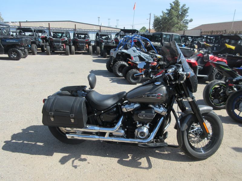 USED 2019 HARLEY SOFTAIL SLIM Image 2