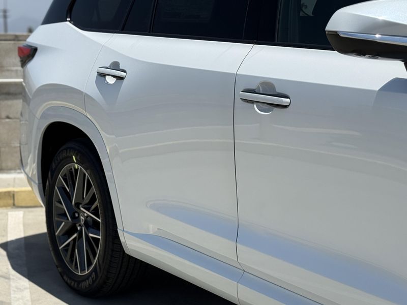 2025 LEXUS TX 350 PremiumImage 5