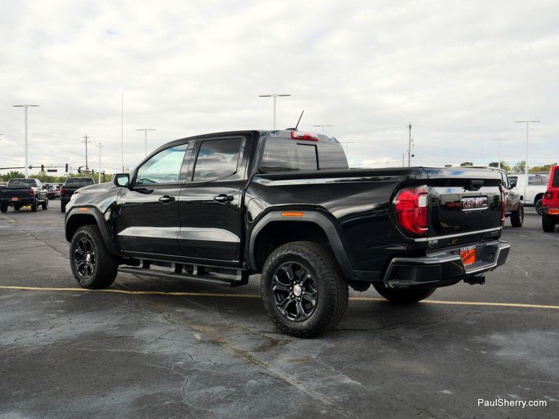 Used 2024 GMC Canyon Elevation