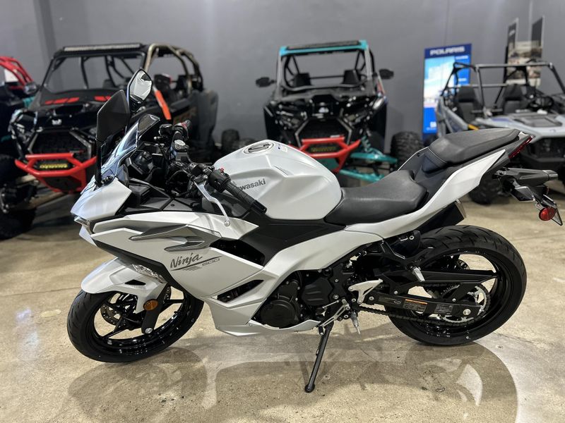 Used 2025 Kawasaki NINJA 500 ABS Image 9
