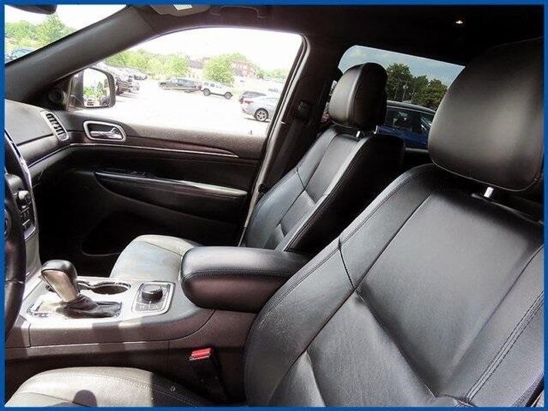 Used 2018 Jeep Grand Cherokee LimitedImage 13
