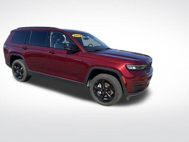 2022 Jeep Grand Cherokee L Altitude