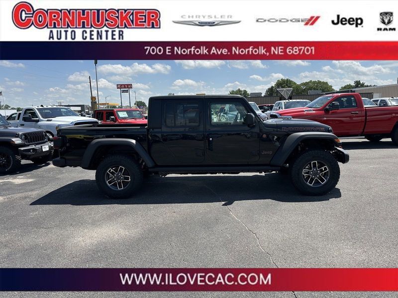 2024 Jeep Gladiator Mojave 4x4Image 1