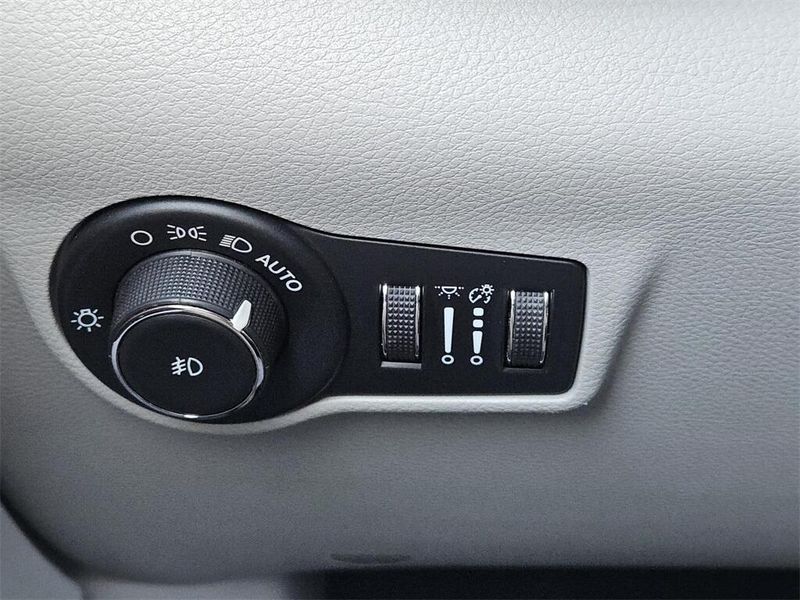 2023 Jeep Compass LimitedImage 20
