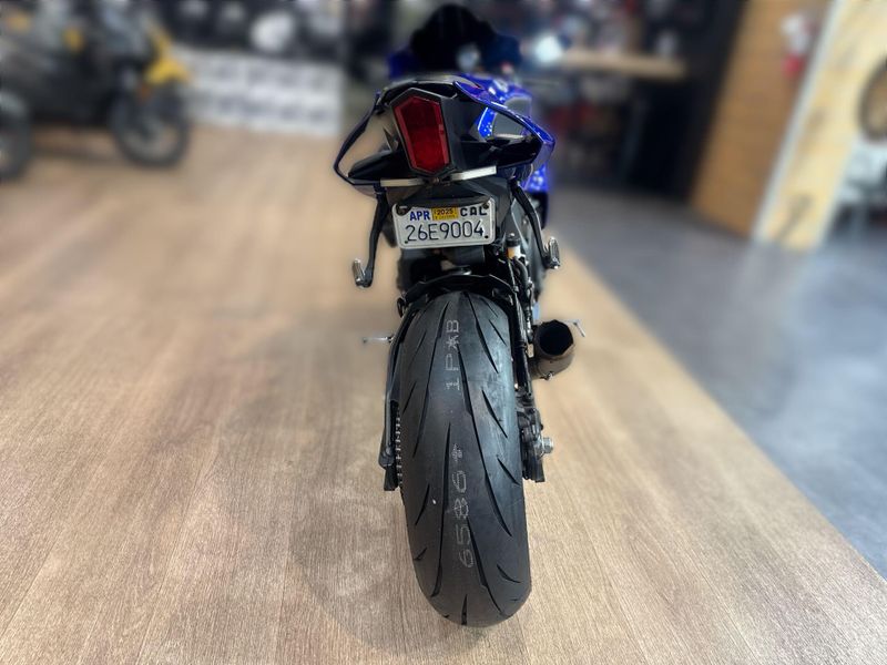 Used 2023 Yamaha YZF-R1 CA Image 11