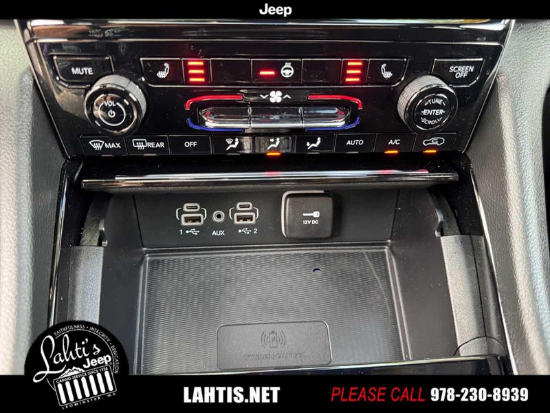 2023 Jeep Grand Cherokee Altitude photo 20