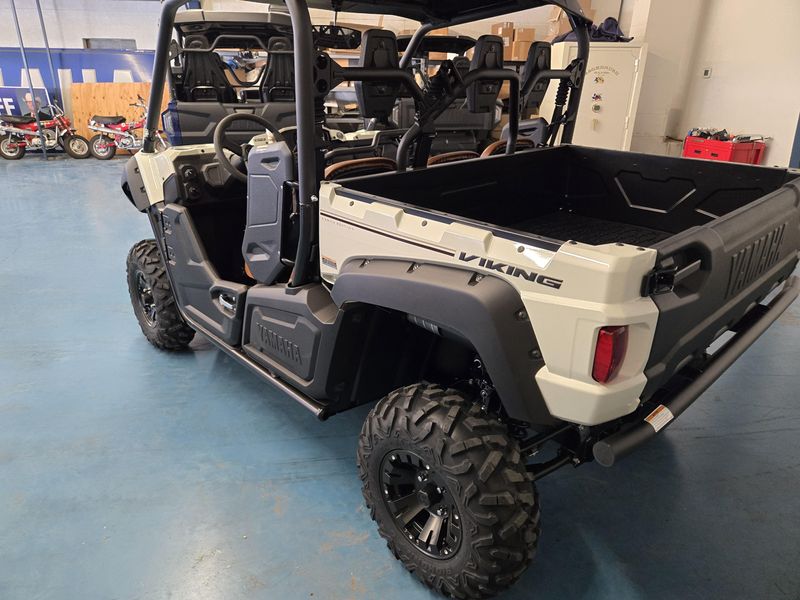 2025 Yamaha VIKING EPS RANCH EDITION WINTER WHITE Image 10