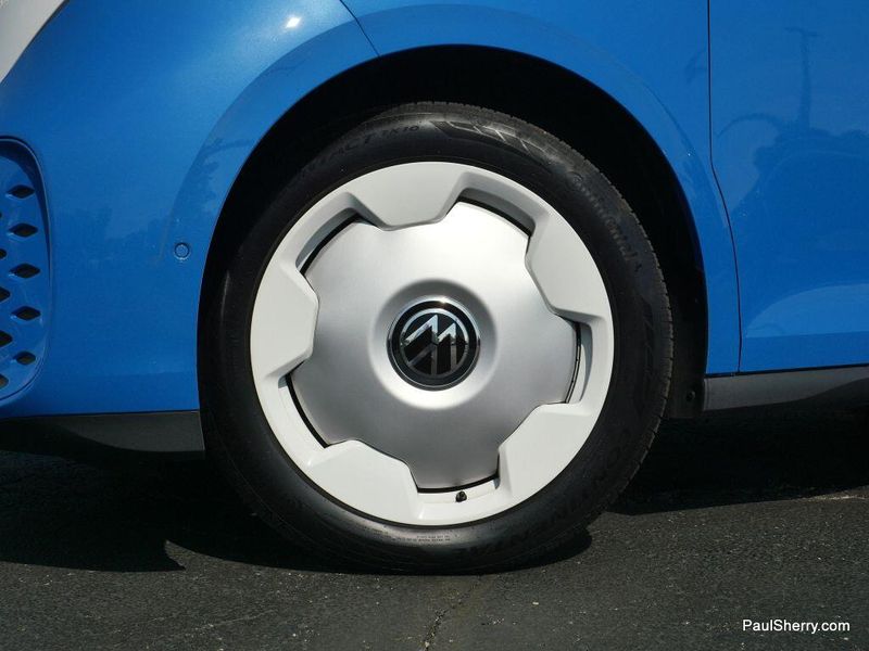 2025 Volkswagen ID. Buzz photo 16