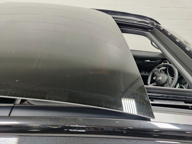 Used 2023 Alfa Romeo Stelvio Sprint AWD w/Sunroof/NavImage 6