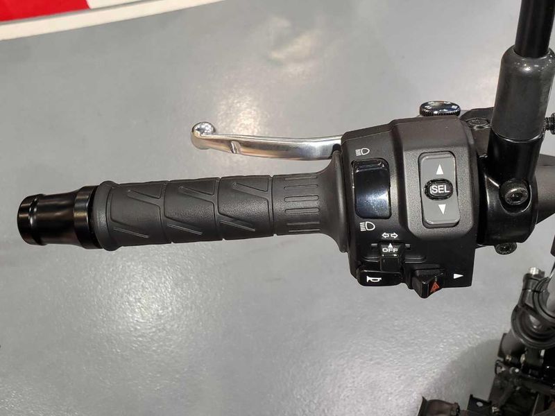 Used 2024 Kawasaki Z650 ABS Image 11
