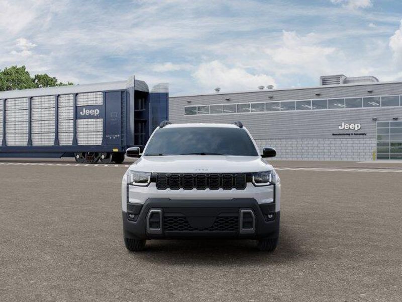 New 2026 Jeep Cherokee Laredo 4x4Image 6
