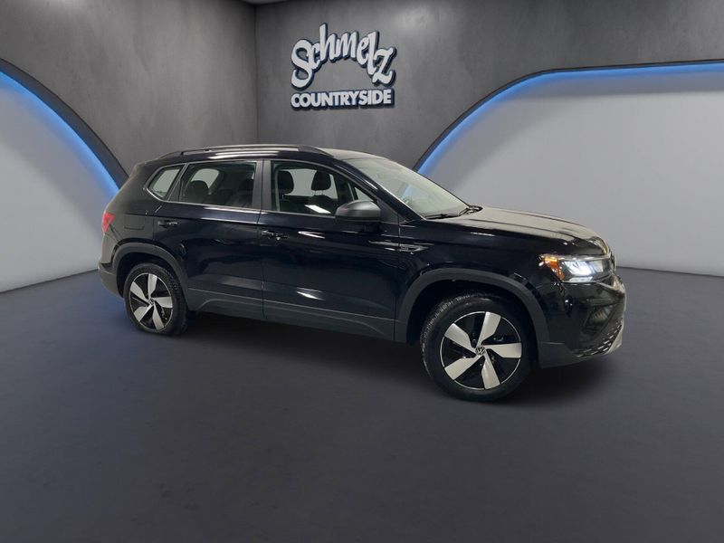 Used 2024 Volkswagen Taos SImage 2