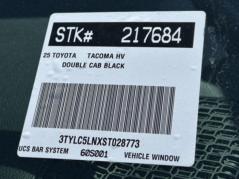 New 2025 Toyota Tacoma TRD Off Road HybridImage 21