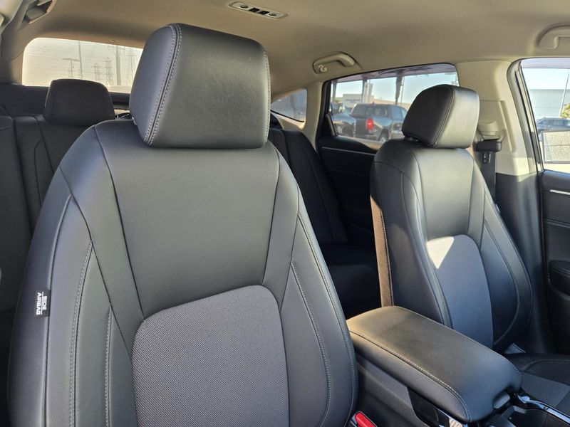 Used 2020 Honda Clarity Plug-In Hybrid Sedan