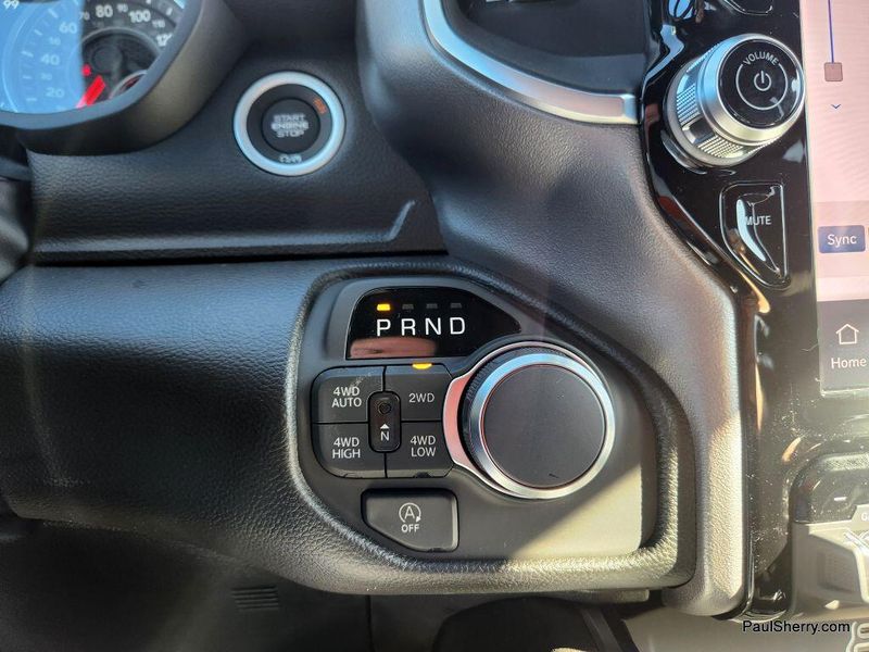 New 2026 RAM 1500 Big Horn Crew Cab 4x4 5'7' Box