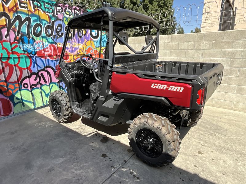 2024 Can-Am DEFENDER XT 64 HD10Image 5