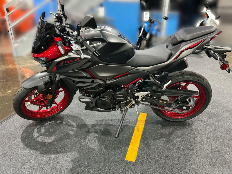 New 2025 Kawasaki Z500 SE ABS Image 12